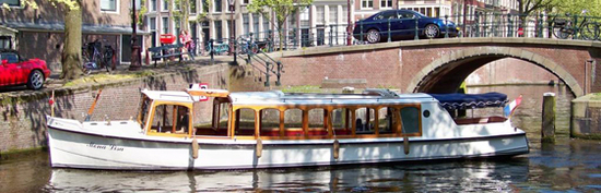 group of houseboats monalisa boat Rent Boat Lisa Rent Canal 25 Mona Amsterdam A persons via group of houseboats monalisa boat Rent Boat Lisa Rent Canal 25 Mona Amsterdam A persons via
