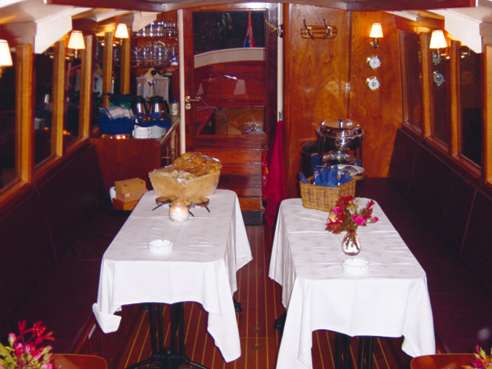 monalisa houseboats group of 25 Rent Boat boat Rent persons Canal A Mona Lisa via Amsterdam monalisa houseboats group of 25 Rent Boat boat Rent persons Canal A Mona Lisa via Amsterdam